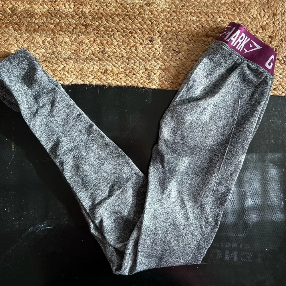 Gymshark Gray and Purple Women's Pants